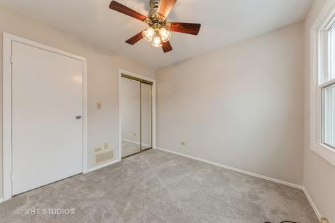 2009 E Parkview Cir, Hoffman Estates, IL 60169 photo 15