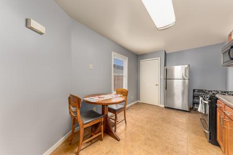 539 N Adams St, Kankakee, IL 60901 photo 8