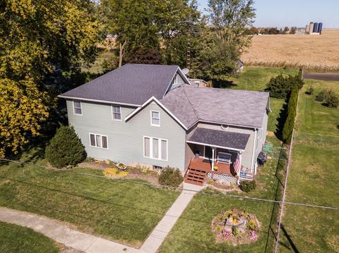 131 E Hardanger Gate St, Lee, IL 60530 photo 3