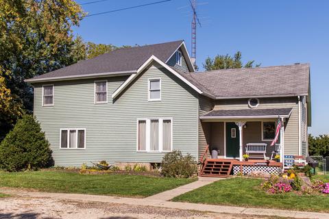131 E Hardanger Gate St, Lee, IL 60530 photo 2