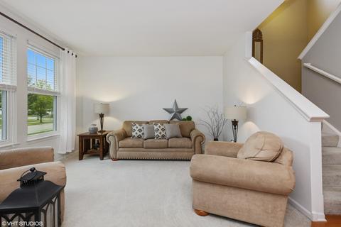 249 Pawtucket Ave, Elgin, IL 60124 photo 4
