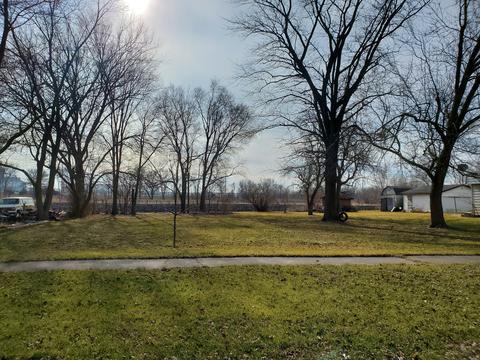 712 W Second St, Gilman, IL 60938 photo 2