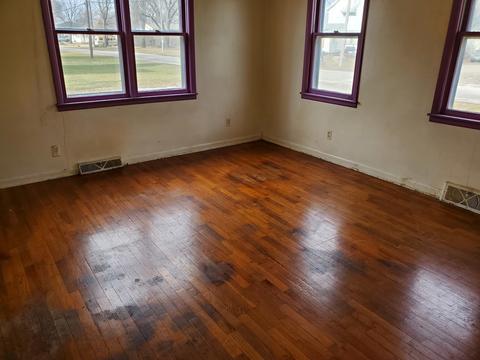712 W Second St, Gilman, IL 60938 photo 9