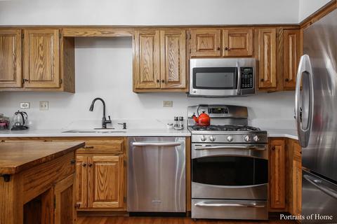 518 Renn Ct, Wheaton, IL 60187 photo 9