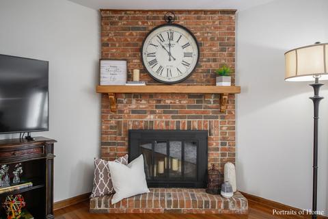 518 Renn Ct, Wheaton, IL 60187 photo 5