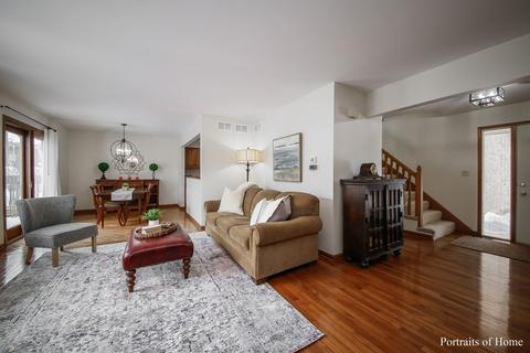 518 Renn Ct, Wheaton, IL 60187 photo 4