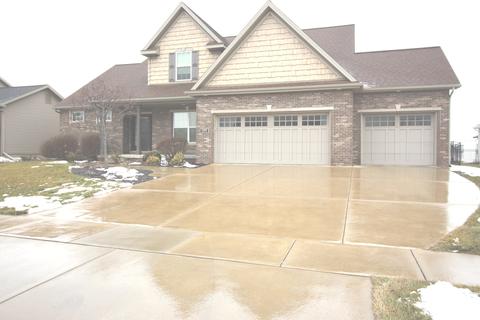 1809 Loblolly Dr, Normal, IL 61761 photo 2