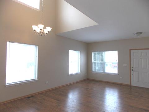 2816 Hoffman St, Plano, IL 60545 photo 3