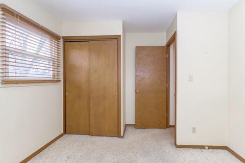 809 Parmon Rd, Bloomington, IL 61701 photo 10