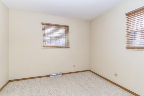 809 Parmon Rd, Bloomington, IL 61701 photo 9