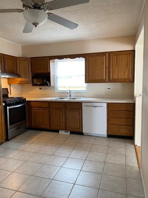 407 S Pierce Ave, Wheaton, IL 60187 photo 4