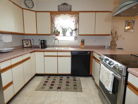 520 N Russel St, Mount Prospect, IL 60056 photo 2