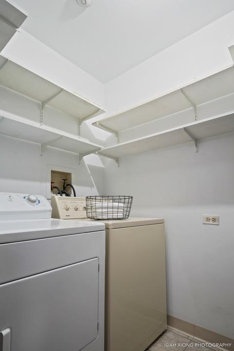6283 Trinity Dr #1-B, Lisle, IL 60532 photo 9
