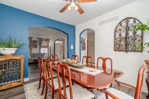 6210 Carmel Dr, Plainfield, IL 60586 photo 5