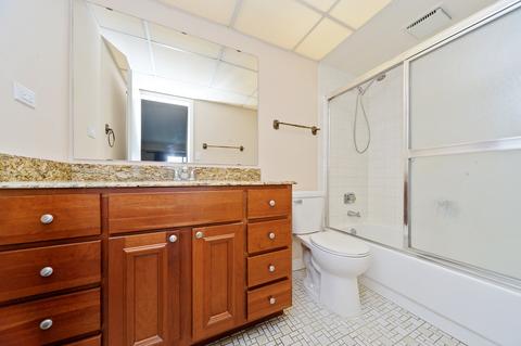 375 Plum Creek Dr #503, Wheeling, IL 60090 photo 10