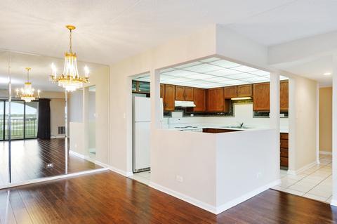 375 Plum Creek Dr #503, Wheeling, IL 60090 photo 8