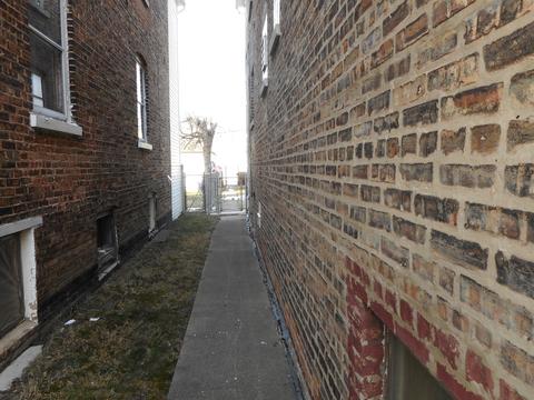 4736 S Maplewood Ave, Chicago, IL 60632 photo 3