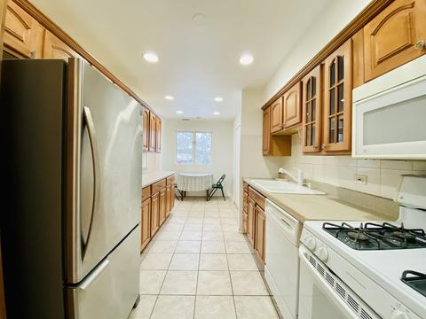 1500 Sandstone Dr #113, Wheeling, IL 60090 photo 3