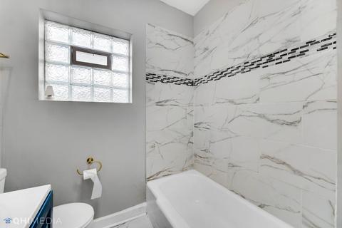 2816 E 93rd St, Chicago, IL 60617 photo 12