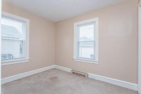 1014 E Jackson St, Bloomington, IL 61701 photo 17