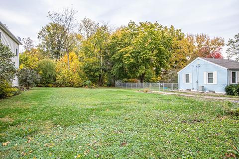 114 N Coolidge St, Normal, IL 61761 photo 2