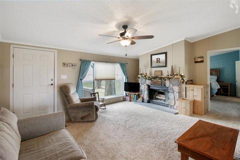 312 W Monroe St, Philo, IL 61864 photo 4