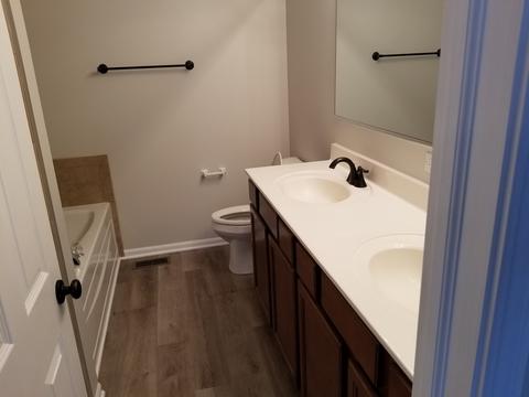 2144 Concord Dr, Mchenry, IL 60050 photo 13