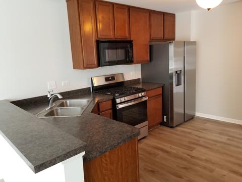2144 Concord Dr, Mchenry, IL 60050 photo 4
