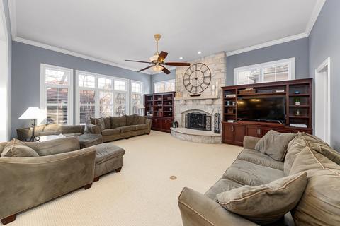 1088 Johnson Dr, Naperville, IL 60540 photo 17