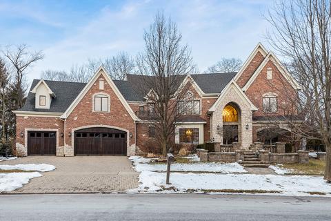 1088 Johnson Dr, Naperville, IL 60540 photo 2