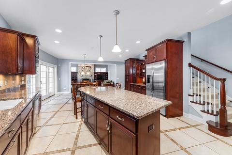 1088 Johnson Dr, Naperville, IL 60540 photo 14