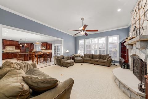 1088 Johnson Dr, Naperville, IL 60540 photo 18