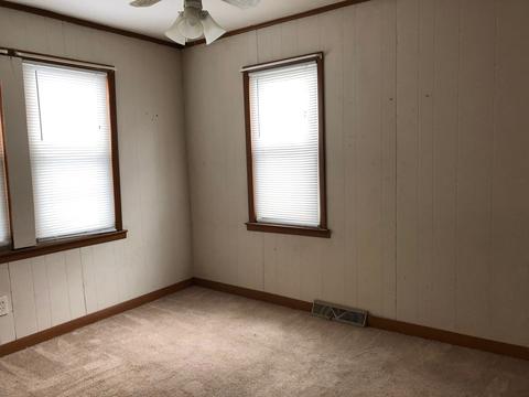 1712 Prospect Ave, Peru, IL 61354 photo 11