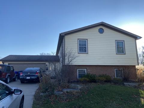 820 Childs St, Wheaton, IL 60187 photo 1