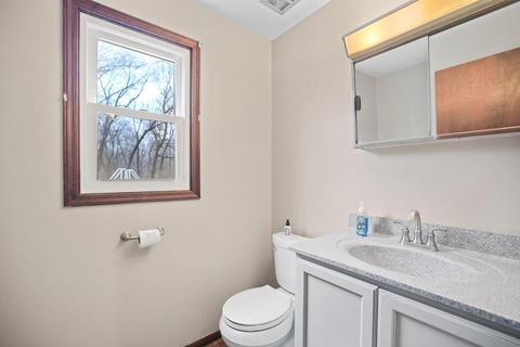 2463 550e # -b, Dewey, IL 61840 photo 10