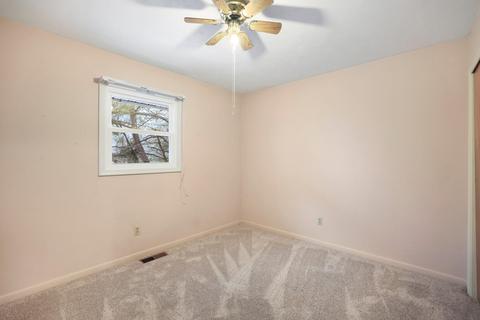 2463 550e # -b, Dewey, IL 61840 photo 20