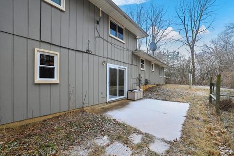 2463 550e # -b, Dewey, IL 61840 photo 26