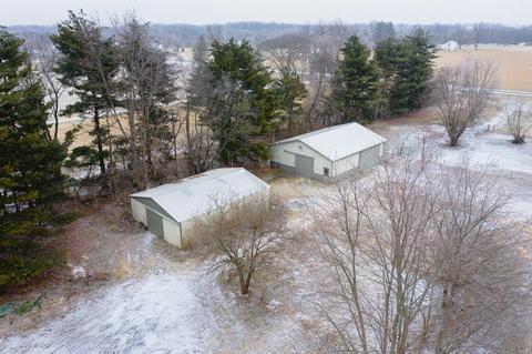 2463 550e # -b, Dewey, IL 61840 photo 57