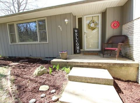 2463 550e # -b, Dewey, IL 61840 photo 2