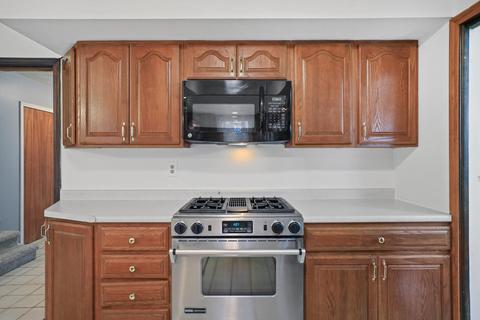 2463 550e # -b, Dewey, IL 61840 photo 7