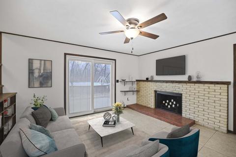 2463 550e # -b, Dewey, IL 61840 photo 9
