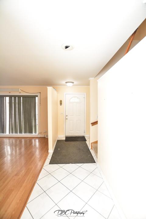 8828 Dee Rd #A, Des Plaines, IL 60016 photo 8