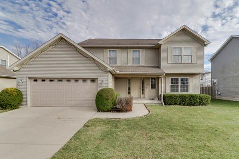 2 Tralee Ct, Bloomington, IL 61704 photo 1