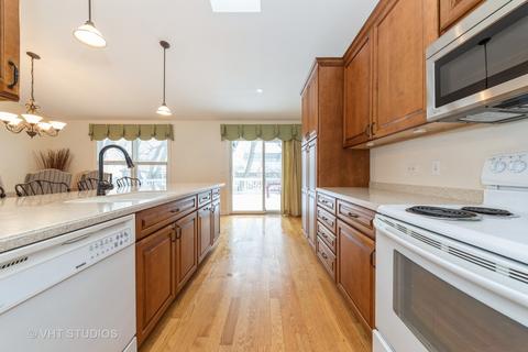 740 Lilac Dr, Algonquin, IL 60102 photo 5