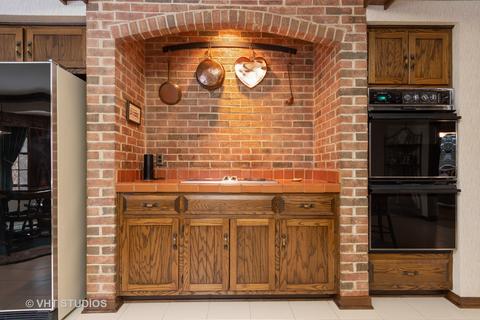 1383 Deep Run Rd, Naperville, IL 60540 photo 6