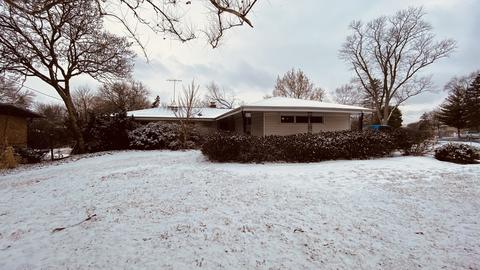 920 W Elm St, Wheaton, IL 60189 photo 2