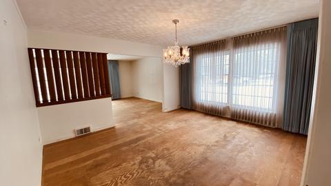 920 W Elm St, Wheaton, IL 60189 photo 5