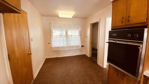 920 W Elm St, Wheaton, IL 60189 photo 3