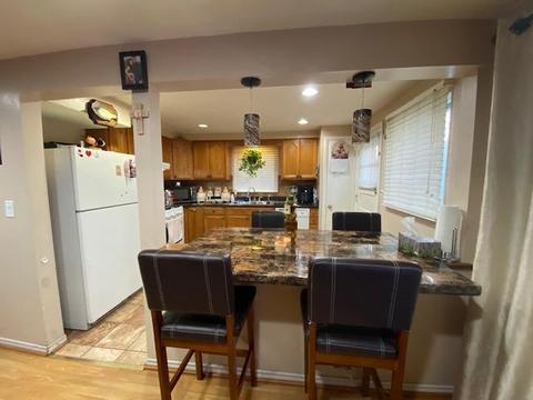 9430 N Parkside Dr, Des Plaines, IL 60016 photo 6
