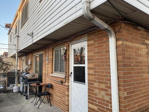 9430 N Parkside Dr, Des Plaines, IL 60016 photo 16